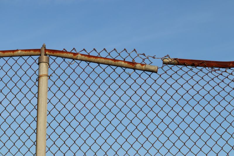 Chain Link Fence Maintenance